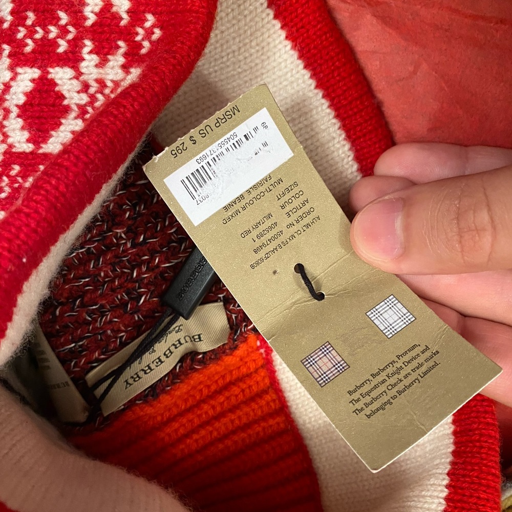 ❤️$295 Burberry Mixed Knit Tassel Beanie NWT - Picture 6 of 6
